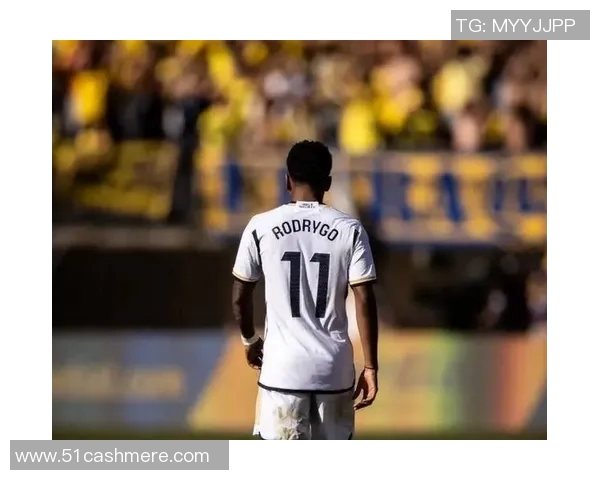 皇马官方宣布签下顶级前锋，球队雄心勃勃欲挑战巴萨霸权